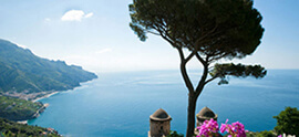 Vue sur la Mer Méditerranée depuis les hauteurs de Monaco et de Menton